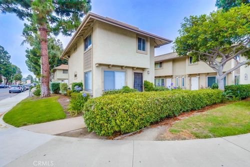 7-9502 Pettswood Dr, Huntington Beach, CA, 92646 | Card Image