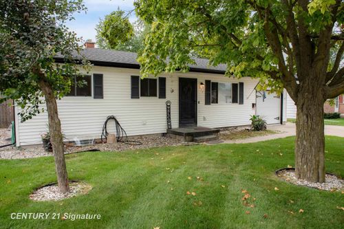 913 Stinson Dr, Saginaw, MI, 48604-2136 | Card Image