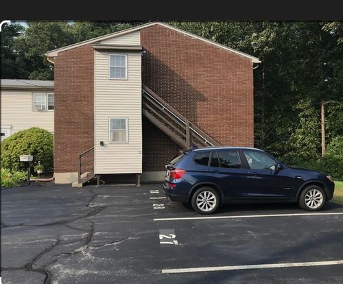 28 Eagle Dr, Salem, NH, 03079-4316 | Card Image