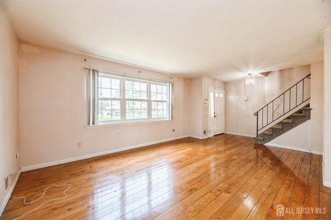 44 Townsend Dr, Townhouse with 3 bedrooms, 3 bathrooms and null parking in Matawan NJ | Image 6