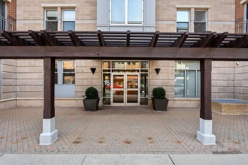 603-16 Miner St, Boston, MA, 02215 | Card Image