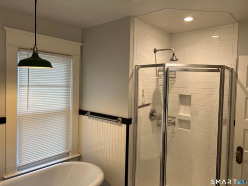 16 Cowing Ter, Stamford, CT, 06906-1305 | Card Image