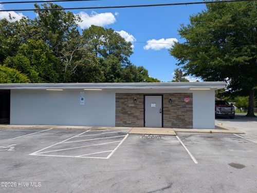 367 Freedom Way, Midway Park, NC, 28544-1413 | Card Image