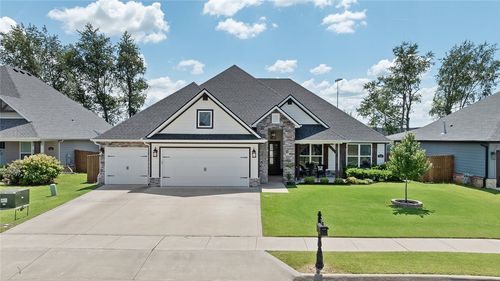 1021 Red Maple St, Centerton, AR, 72719-6059 | Card Image