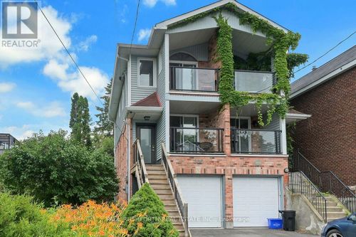 366 Wilmont Ave, Ottawa, ON, K2A0B1 | Card Image