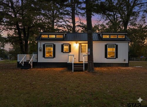 4801 Woodcastle Dr, Chandler, TX, 75758-8659 | Card Image