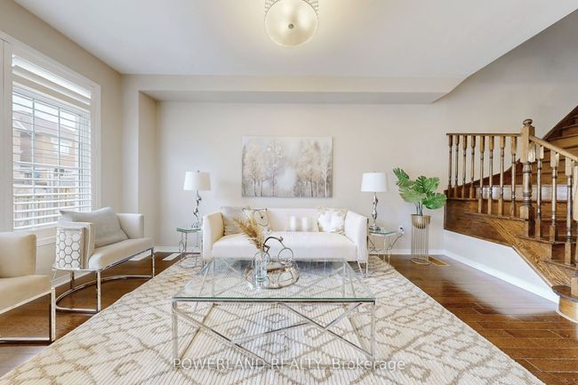 111 Spruce Pine Cres, House attached with 3 bedrooms, 3 bathrooms and 2 parking in Vaughan ON | Image 6