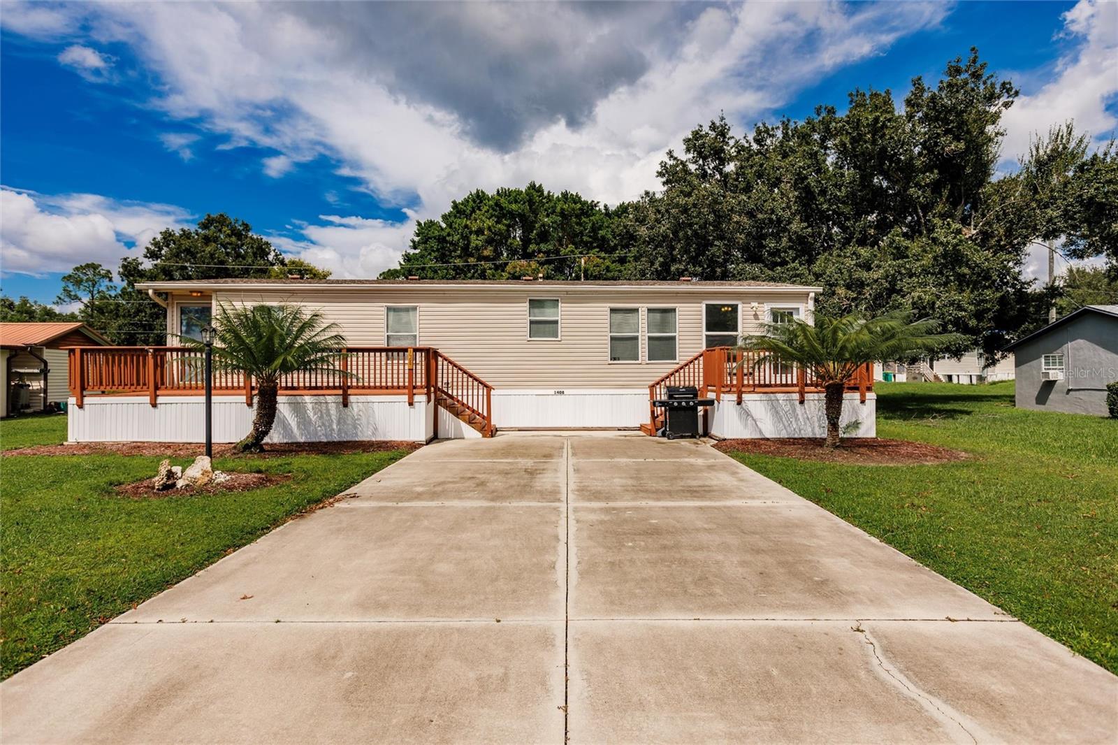 Woodlawn Ave, Punta Gorda, FL 33950