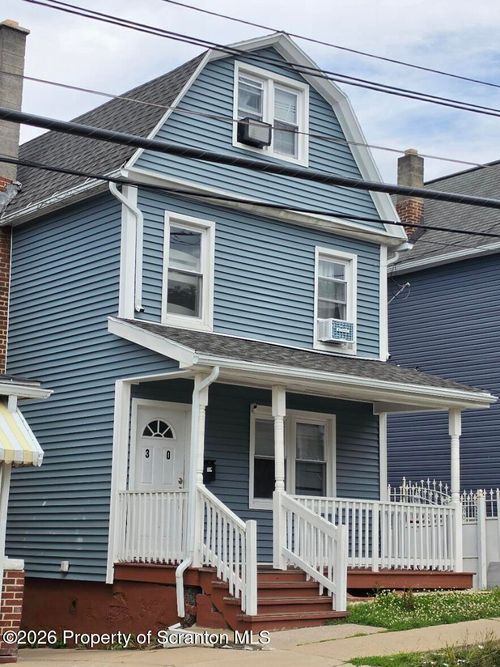 30 Moyallen St, Wilkes Barre, PA, 18702-4848 | Card Image
