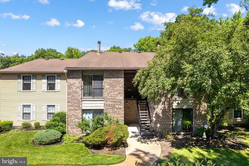84 W Bluebell Ln, MOUNT LAUREL, NJ, 08054-3507 | Card Image