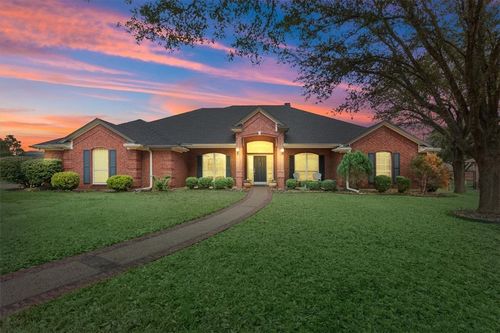 122 Greentree Drive, Crawford, TX, 76638 | Card Image