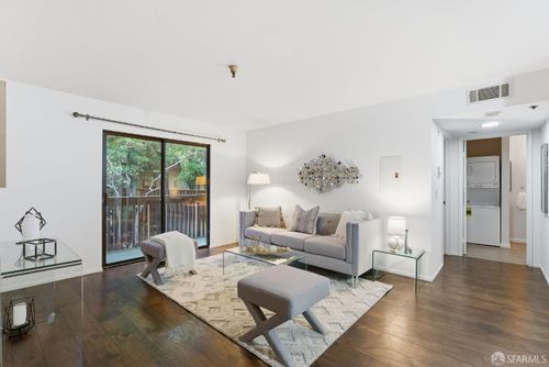 apt-4-711 S Bayshore Blvd, San Mateo, CA, 94401-3167 | Card Image