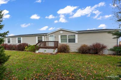 893 Meadowlark Circle, Home with 4 bedrooms, 3 bathrooms and 2 parking in Sandwich IL | Image 1