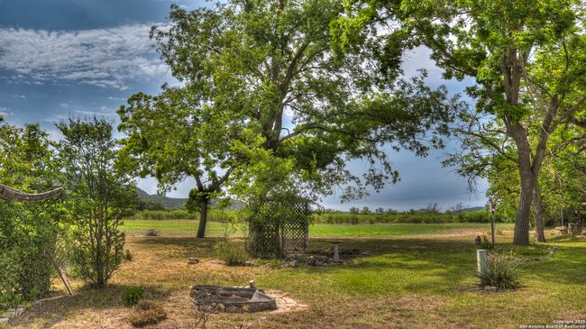 6671 Ranch Road 1120, Home with 4 bedrooms, 3 bathrooms and null parking in Rio Frio TX | Image 10