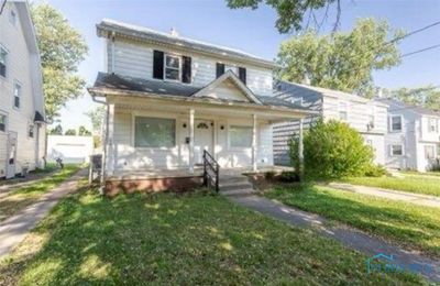 4420 Burnham Avenue, House other with 3 bedrooms, 1 bathrooms and 2 parking in Toledo OH | Image 1