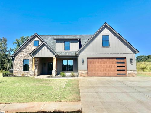 324 Stagmore Ct, Lyman, SC, 29365-8105 | Card Image