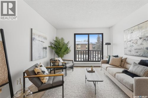 311 Tait Cres, Saskatoon, SK, S7H5L6 | Card Image