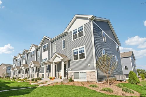 1389 Oakfield Ln, Pingree Grove, IL, 60140-0360 | Card Image