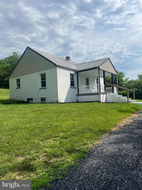 11843 Senedo Rd, MOUNT JACKSON, VA, 22842-2322 | Card Image