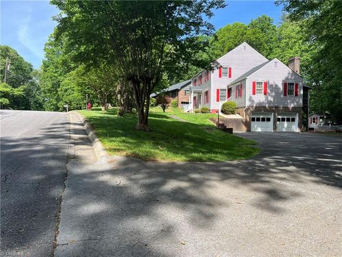 209 Cedar Ln, North Wilkesboro, NC, 28659-4525 | Card Image