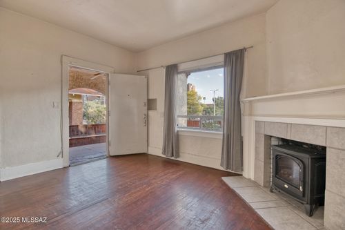 912 E 6th Street, Tucson, AZ, 85719 | Card Image