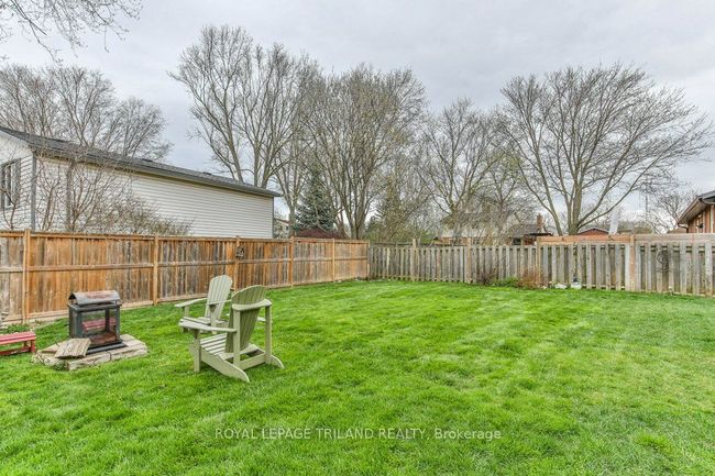 834 Viscount Rd, House other with 3 bedrooms, 2 bathrooms and 4 parking in London ON | Image 36