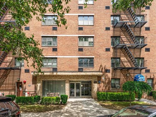 1n-153-25 88th St, Howard Beach, NY, 11414 | Card Image