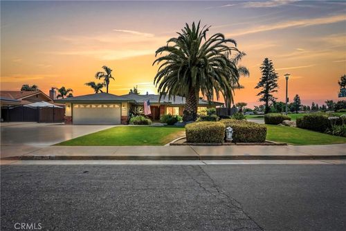 9113 Bear Creek Rd, Bakersfield, CA, 93311-2539 | Card Image