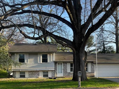 3201 E Bristol St, Elkhart, IN, 46514-4341 | Card Image