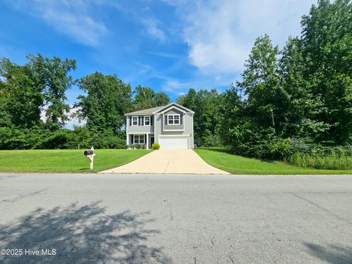 105 River Winding Rd, Jacksonville, NC, 28540-9394 | Card Image