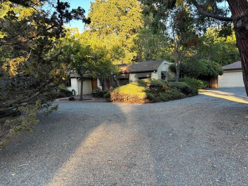 845 Los Robles Ave, Palo Alto, CA, 94306 | Card Image