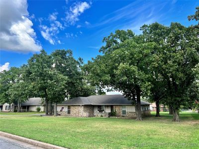 1507 Timber Ridge Drive, House other with 3 bedrooms, 2 bathrooms and null parking in Cleveland OK | Image 1