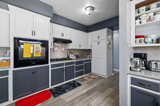 18401 Pellisier Rd-38 | Image 31