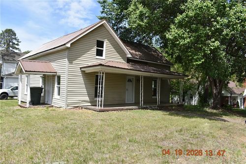 939 Galloway St, Eden, NC, 27288-6042 | Card Image