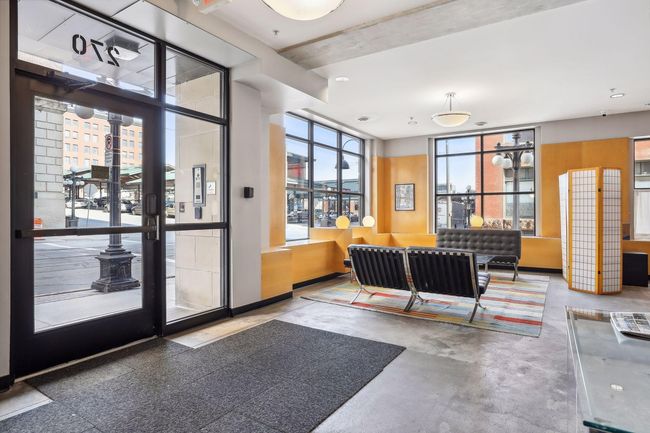 Lobby Entrance | Image 5