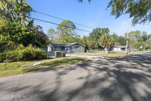 7988 Waxwing Ave, Jacksonville, FL, 32219-3664 | Card Image