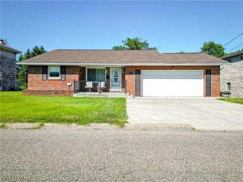 306 W Benita Dr, Mingo Junction, OH, 43938-1386 | Card Image