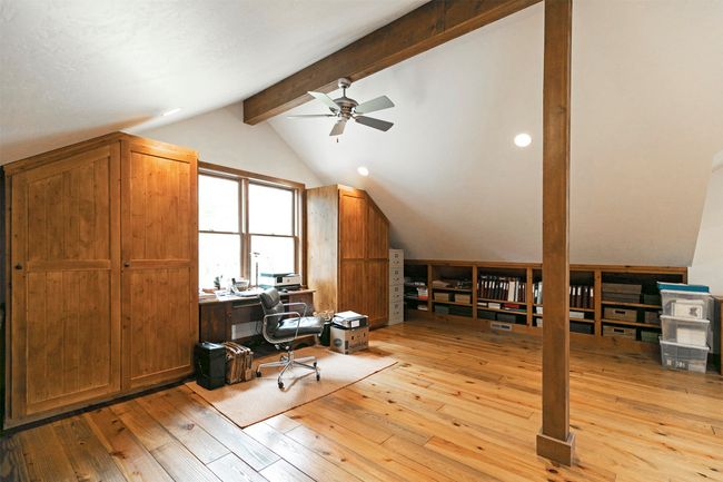 Loft Above Detached Garage | Image 61