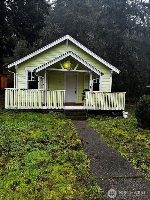 420 Henry St, Shelton, WA, 98584-3303 | Card Image