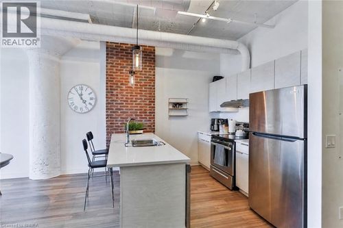 211-120 Huron St, Guelph, ON, N1E0T8 | Card Image