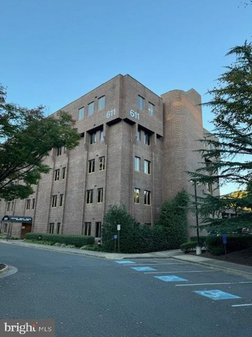 ste-409-611 S Carlin Springs Rd, Arlington, VA, 22204-1087 | Card Image