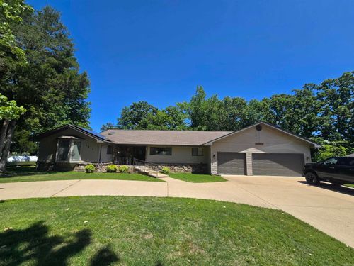 1819 Fairway Dr, Mountain Home, AR, 72653-2802 | Card Image