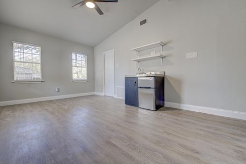 705 Sunrise Ave, Sunrise Beach, TX, 78643-9282 | Card Image