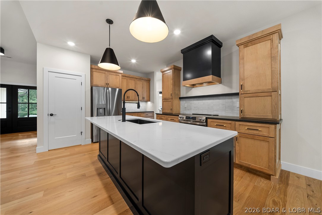 Residential in Sunrise Beach 3