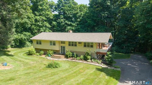 3 Birchcrest Dr, Danbury, CT, 06811-4205 | Card Image