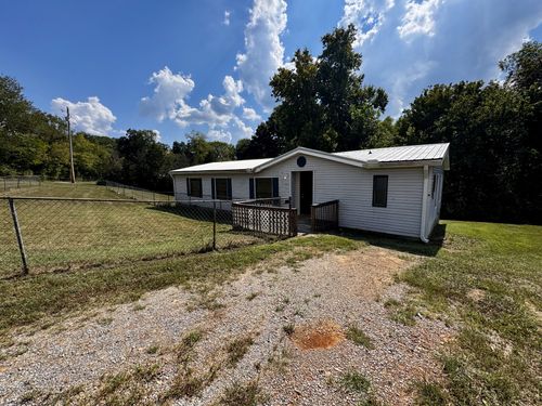 1189 Leo Baker Rd, Ashland City, TN, 37015-6054 | Card Image