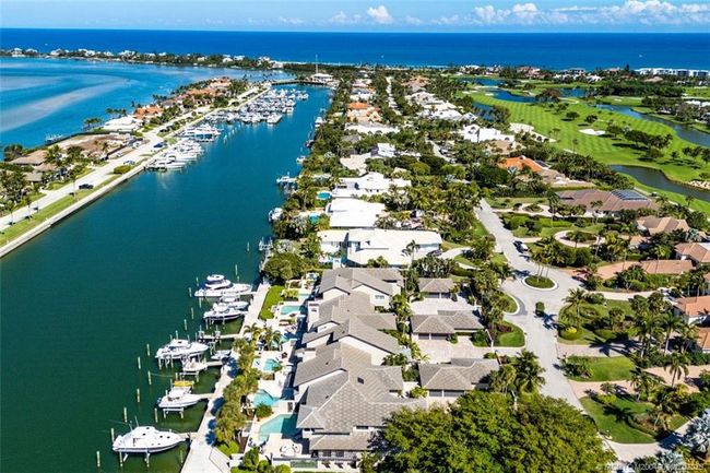 6549 South Marina Way, Townhouse with 4 bedrooms, 4 bathrooms and 2 parking in Stuart FL | Image 76
