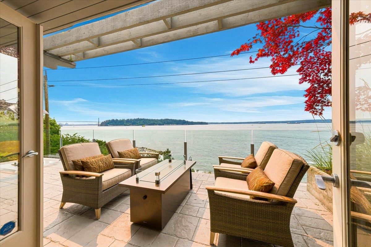 Residential in West Vancouver 2