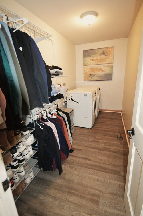 2004 Kingsbury Estates Dr, Plainfield, IL, 60586-6243 | Card Image