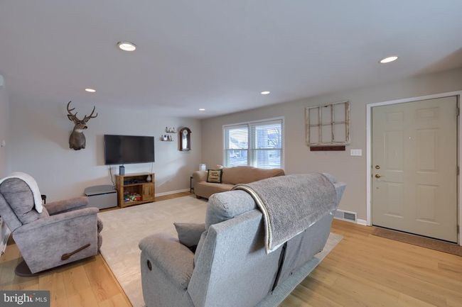 316 S 10 Th St, House other with 3 bedrooms, 2 bathrooms and null parking in AKRON PA | Image 11